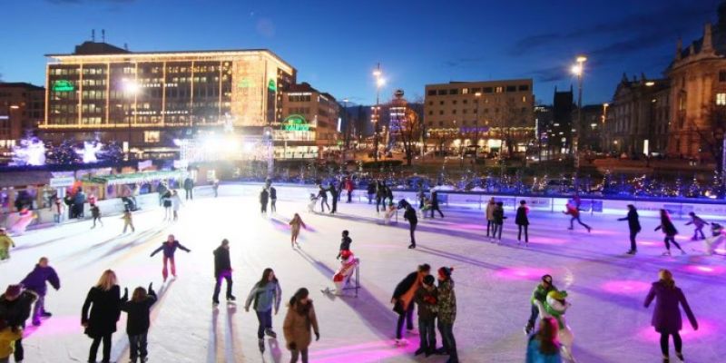 Ice Skating at Karlsplatz